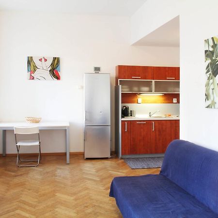 Residence Kostnicke Square Praha Bagian luar foto