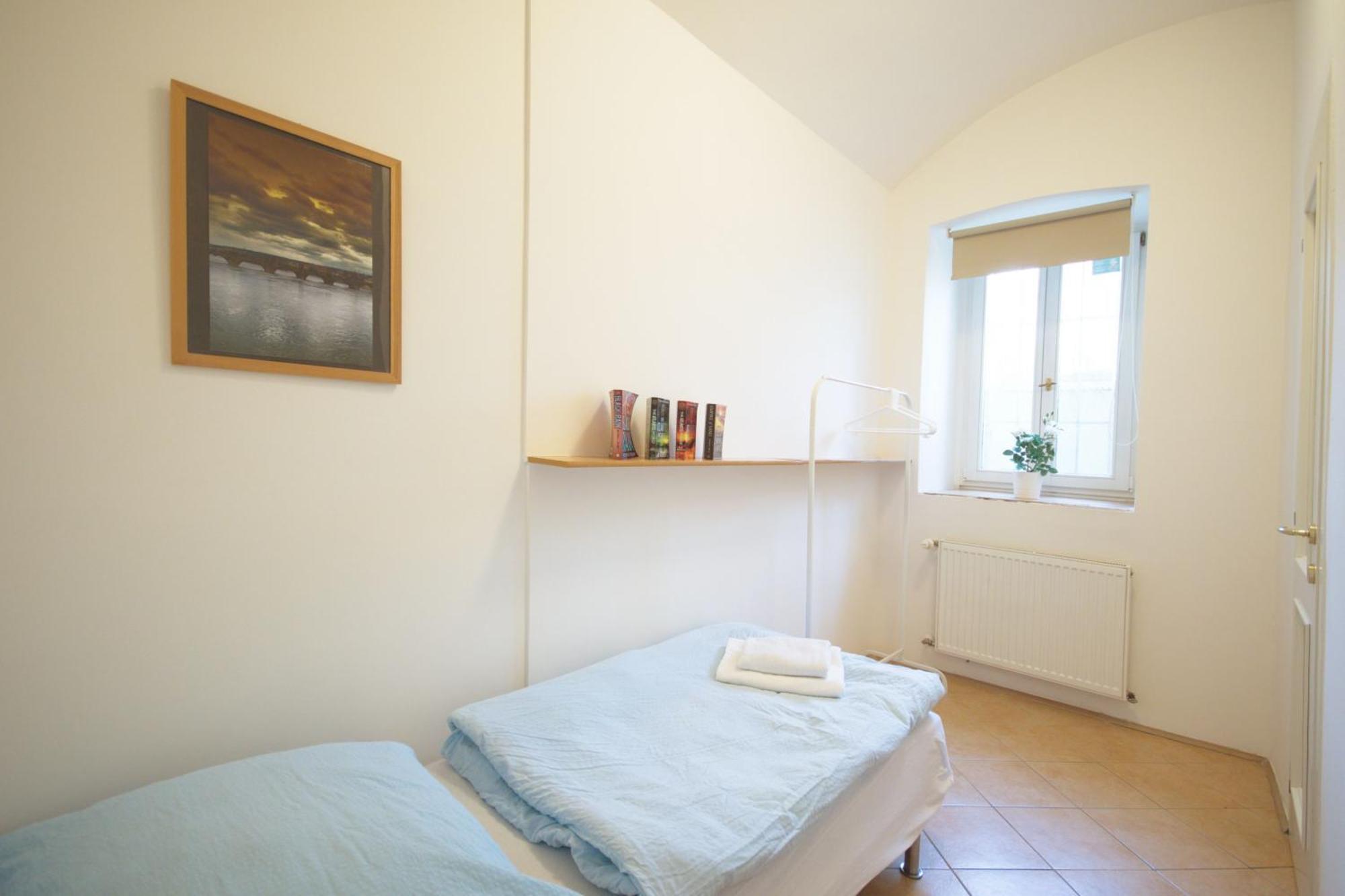 Residence Kostnicke Square Praha Bagian luar foto