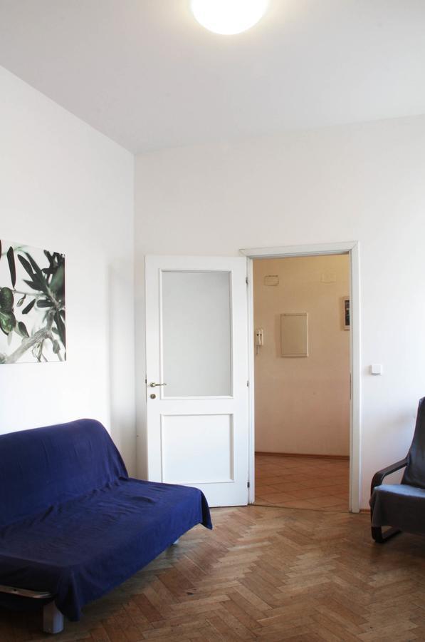Residence Kostnicke Square Praha Bagian luar foto