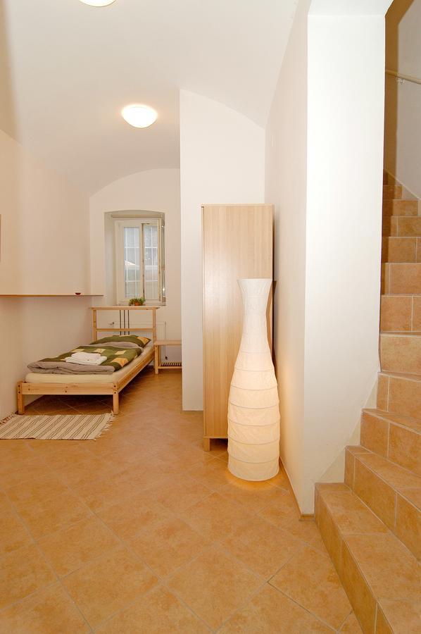 Residence Kostnicke Square Praha Bagian luar foto