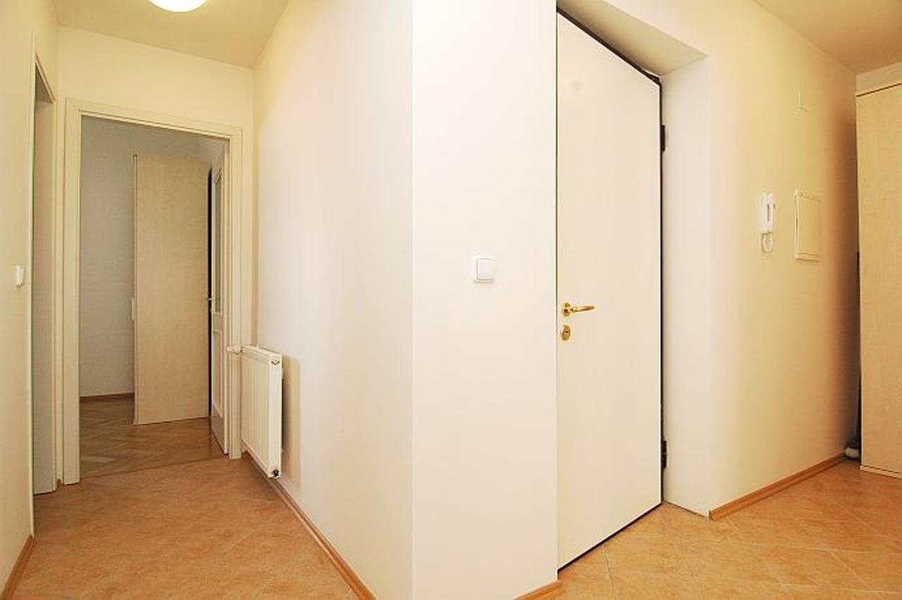Residence Kostnicke Square Praha Bagian luar foto